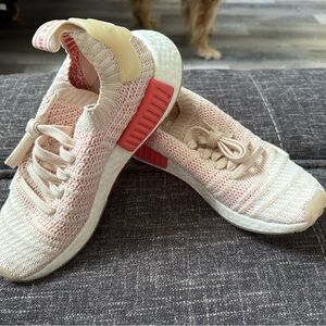 Adidas Ultra Boost Size 6 1/2